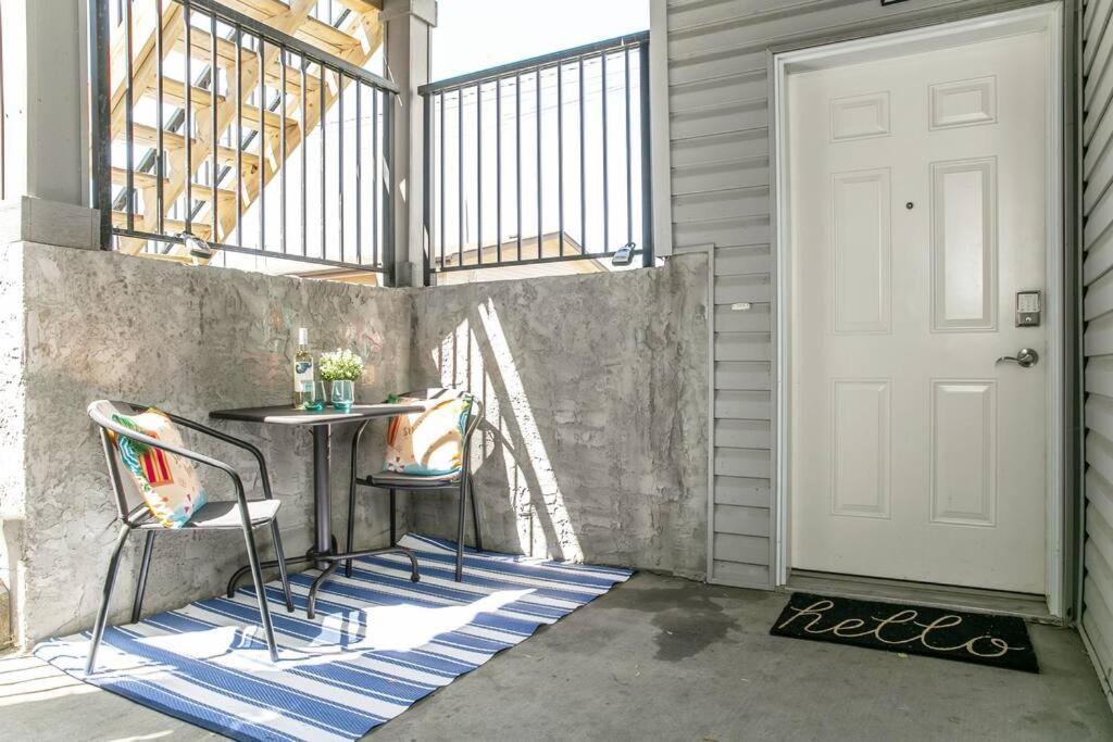 Bright Spacious - King Bed - Long -wifi Apartment *