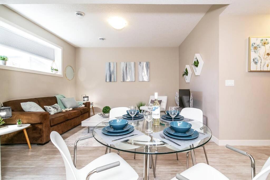 Apartment Bright Spacious - King Bed - Long -wifi Edmonton